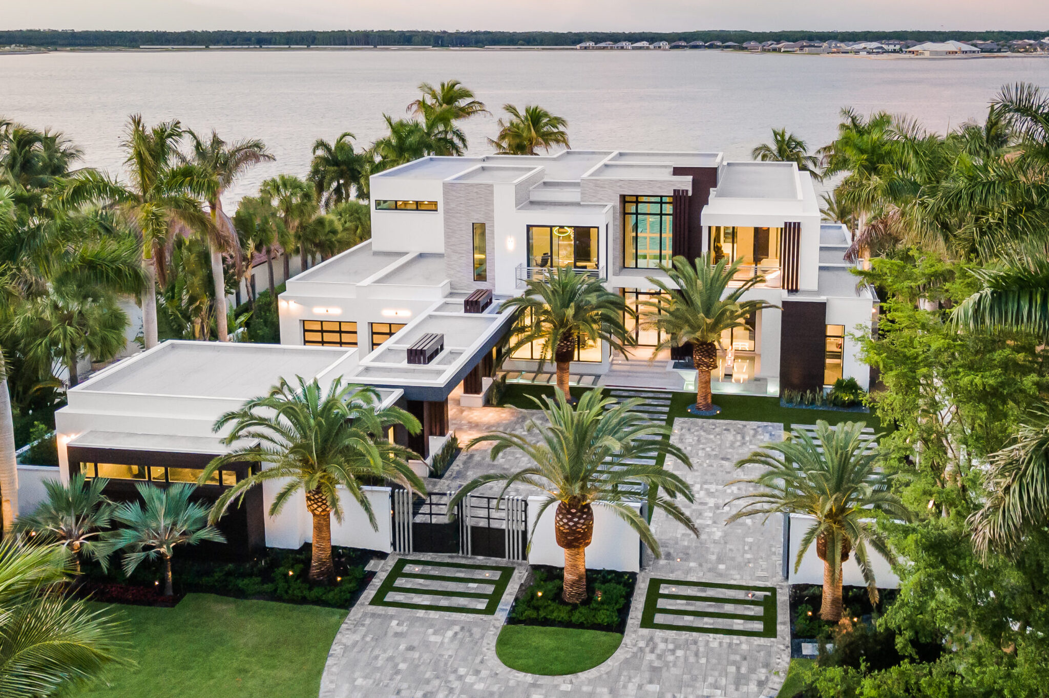 Gulfshore Homes - Luxury custom homes - Southwest Florida Licensed Builder-3